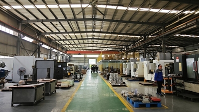 Chengdu Xingweihan Welding Equipment Co., Ltd.