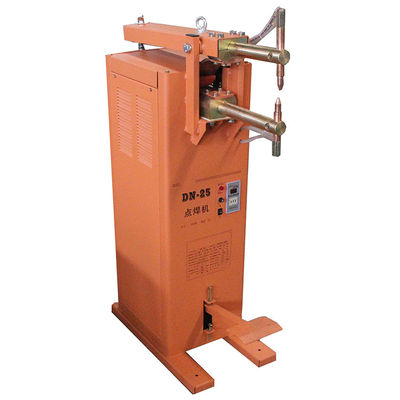 좋은 가격 찬성되는 자동 몸 380V 10kva 수동 점용접 기계 세륨 온라인으로
