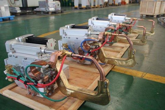 소형 전기 280V 160KVA 서보 건 스폿 용접 자동