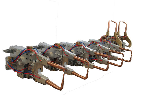 전자기 차폐 500V 200KVA 서보 스폿 용접 건 소형